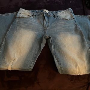 Simply Noelle light wash Distressed Jeans size 10